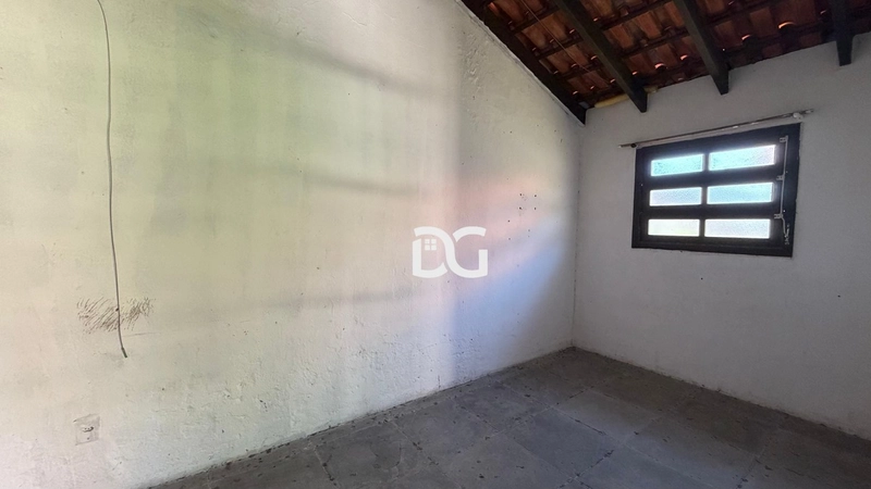 Casa composta por 3 dormitórios, sendo 1 suíte, oferecendo conforto: 11ª foto da galeria de imagens do imóvel