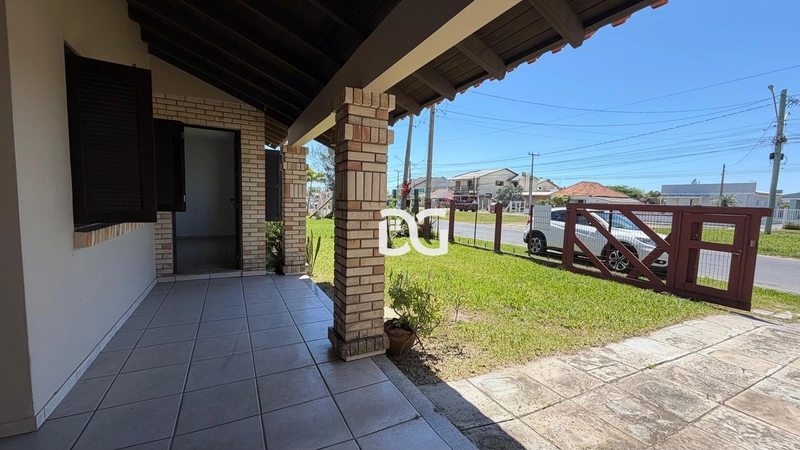 Casa composta por 3 dormitórios, sendo 1 suíte, oferecendo conforto: 4ª foto da galeria de imagens do imóvel