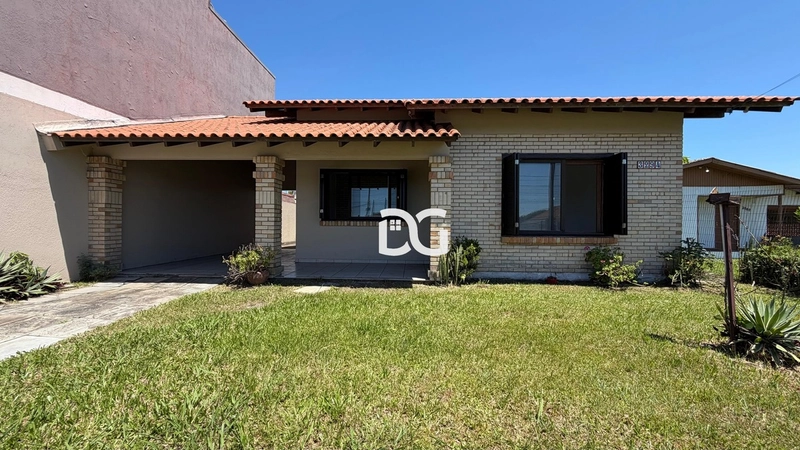 Casa composta por 3 dormitórios, sendo 1 suíte, oferecendo conforto