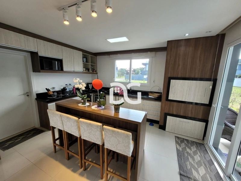Casa em condomínio planejada para oferecer conforto e praticidade: 11ª foto da galeria de imagens do imóvel