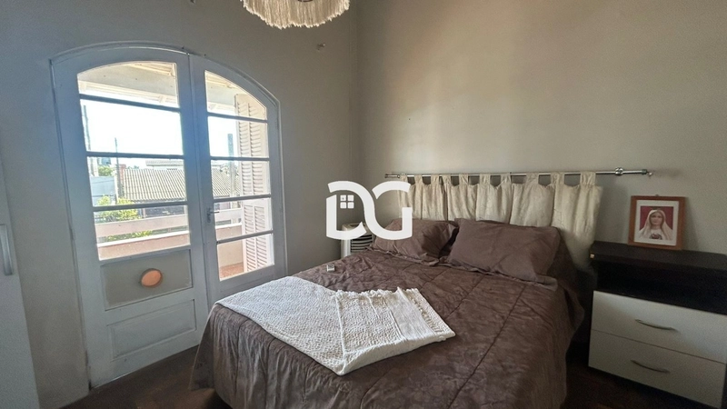 Ampla casa composta por 5 dormitórios, sendo 1 suíte: 18ª foto da galeria de imagens do imóvel