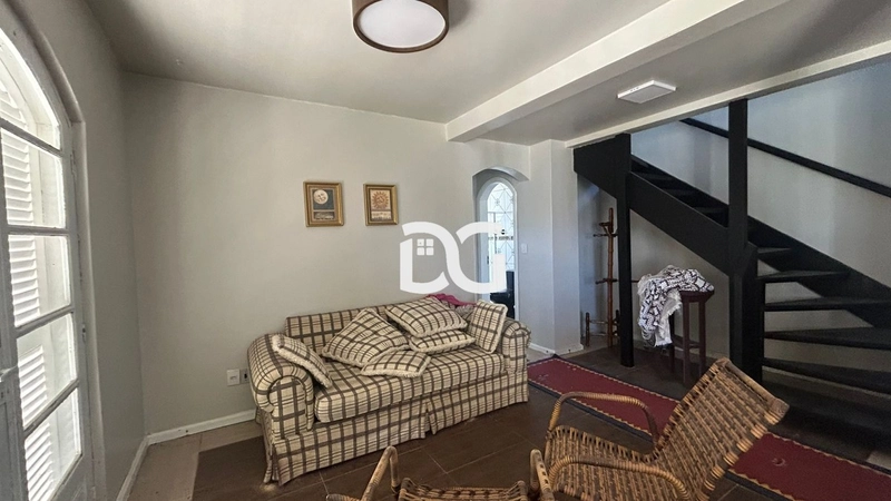 Ampla casa composta por 5 dormitórios, sendo 1 suíte: 9ª foto da galeria de imagens do imóvel