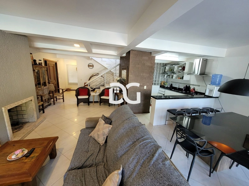 Casa deslumbrante com quiosque e deck a beira do rio: 6ª foto da galeria de imagens do imóvel
