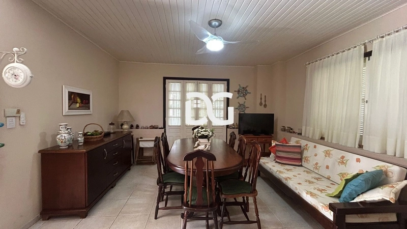 Casa ampla e bem distribuída, composta por 5 dormitórios: 12ª foto da galeria de imagens do imóvel