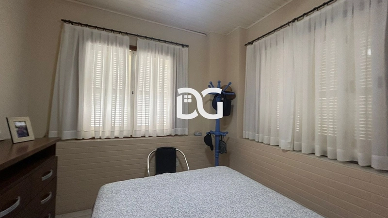 Casa ampla e bem distribuída, composta por 5 dormitórios: 20ª foto da galeria de imagens do imóvel