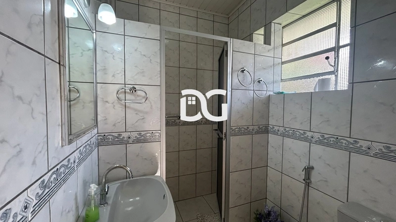 Casa ampla e bem distribuída, composta por 5 dormitórios: 22ª foto da galeria de imagens do imóvel
