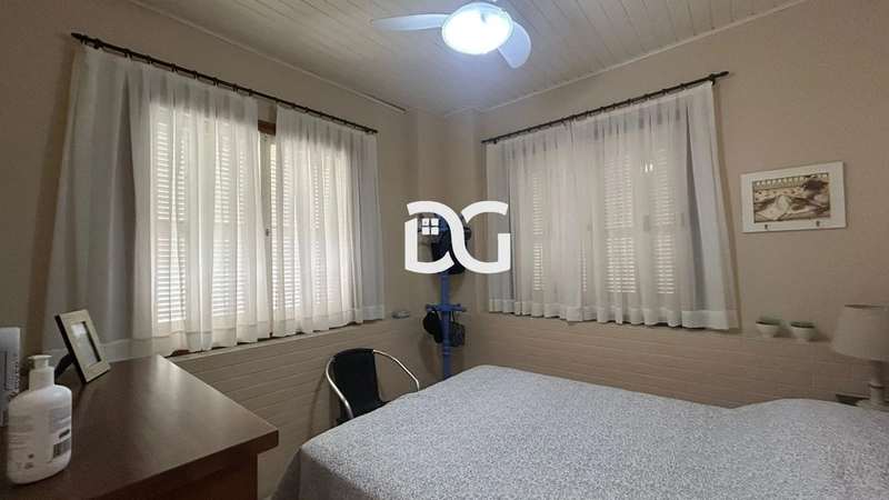 Casa ampla e bem distribuída, composta por 5 dormitórios: 19ª foto da galeria de imagens do imóvel