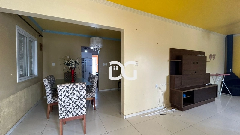 Casa composta de 2 dormitórios: 3ª foto da galeria de imagens do imóvel
