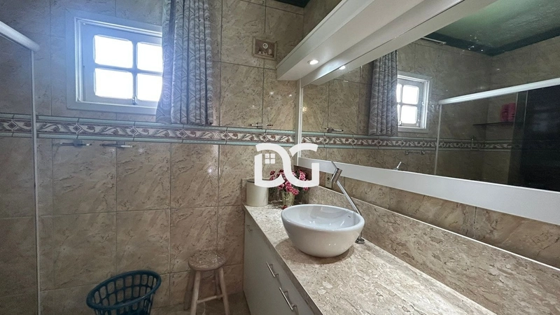 Casa composta de 2 dormitórios: 13ª foto da galeria de imagens do imóvel