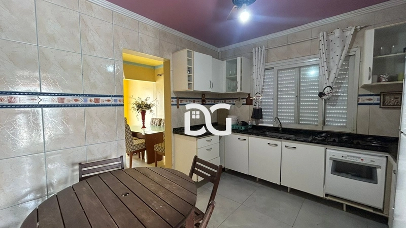 Casa composta de 2 dormitórios: 9ª foto da galeria de imagens do imóvel