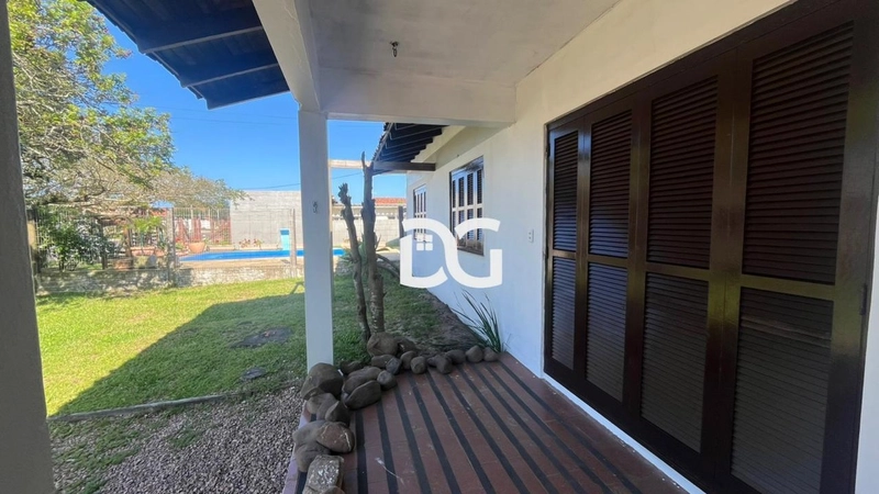 Casa 3 dormitorios: 4ª foto da galeria de imagens do imóvel