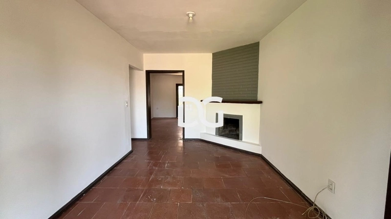 Casa 3 dormitorios: 8ª foto da galeria de imagens do imóvel