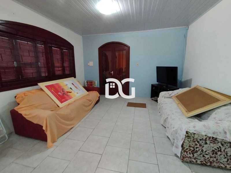 Casa para aluguel de temporada próxima ao mar: 2ª foto da galeria de imagens do imóvel