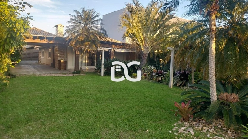 Linda casa mobiliada, ideal para quem busca conforto e lazer: 2ª foto da galeria de imagens do imóvel
