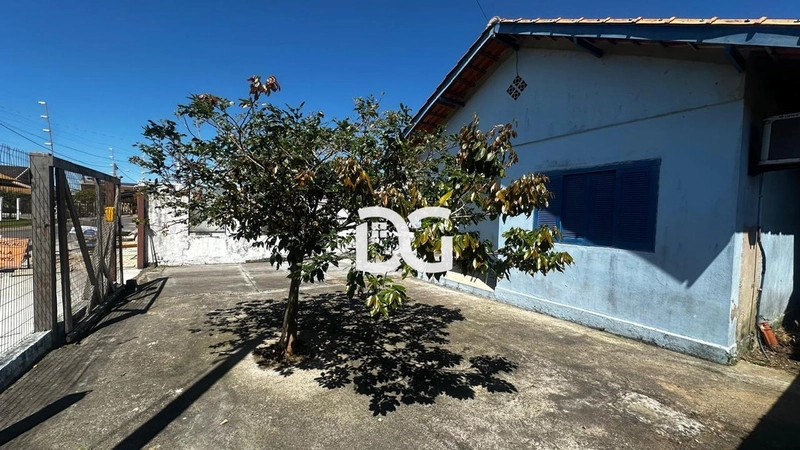 Casa composta de 3 dormitórios: 4ª foto da galeria de imagens do imóvel