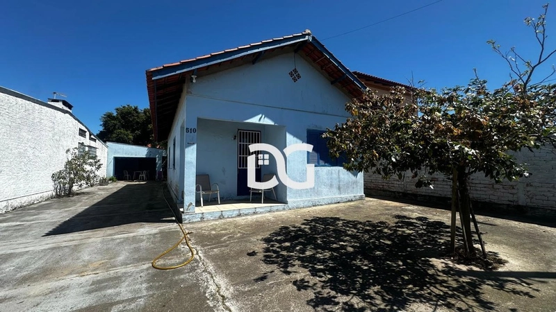 Casa composta de 3 dormitórios: 1ª foto da galeria de imagens do imóvel