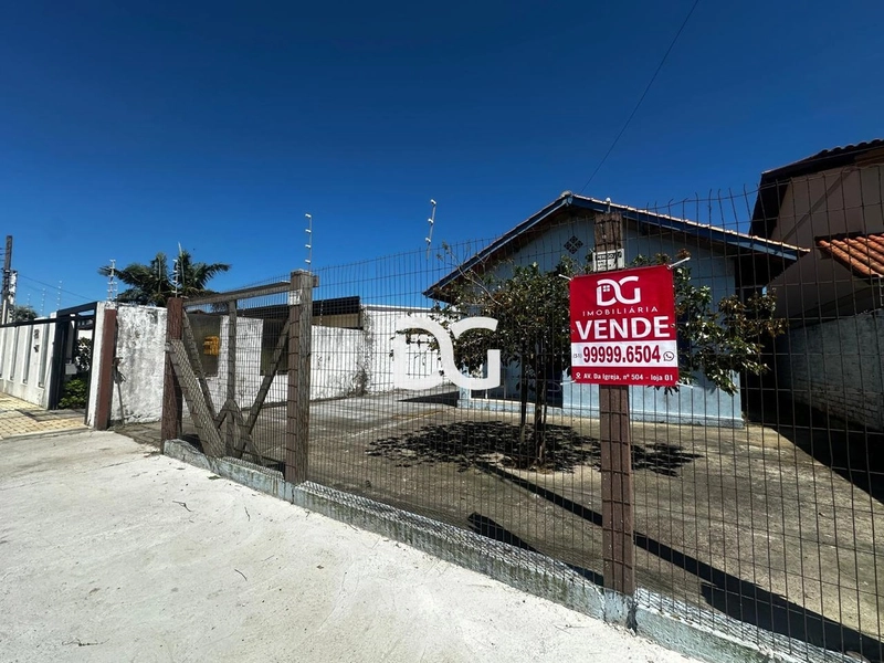 Casa composta de 3 dormitórios: 2ª foto da galeria de imagens do imóvel
