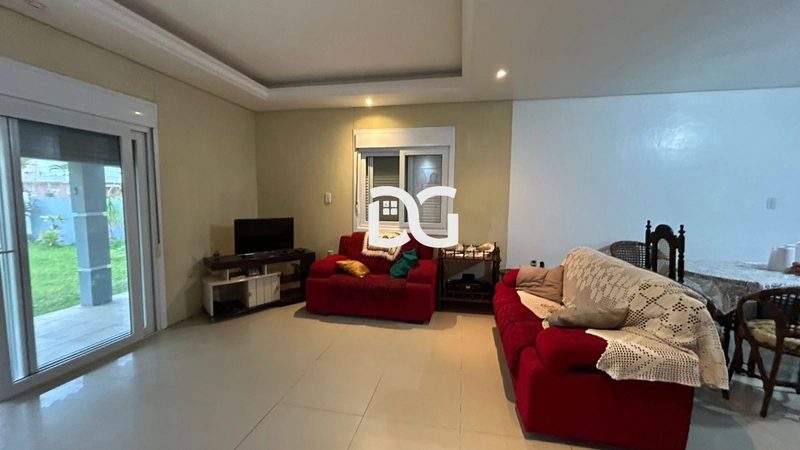 Casa aconchegante, composta por 2 dormitórios bem iluminados: 7ª foto da galeria de imagens do imóvel