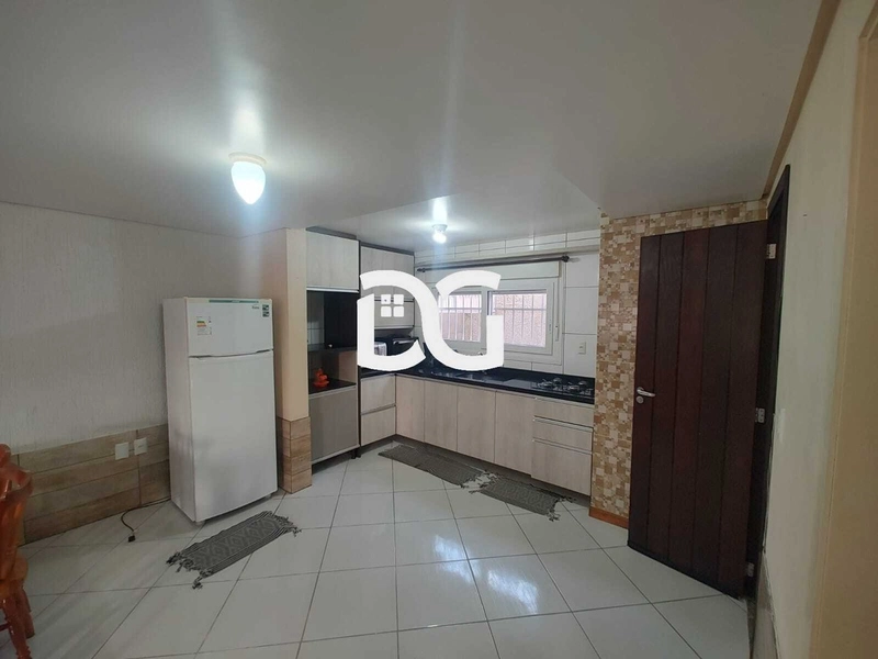 SOBRADO DUPLEX A PASSOS DO MAR EM TRAMANDAÍ: 6ª foto da galeria de imagens do imóvel