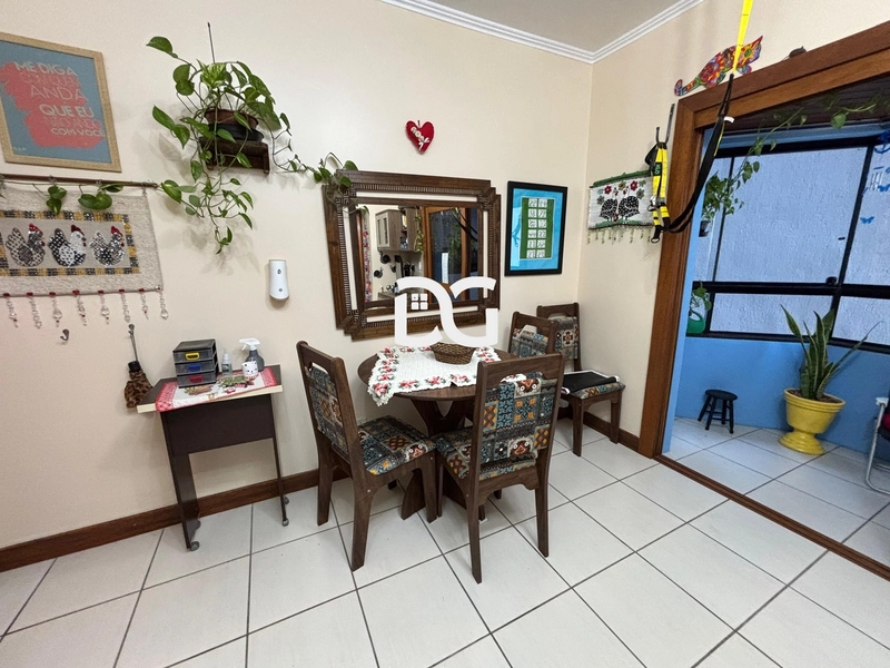 APARTAMENTO COM SACADA NO CENTRO DE TRAMANDAI: 4ª foto da galeria de imagens do imóvel