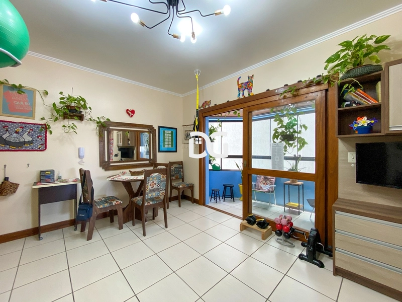 APARTAMENTO COM SACADA NO CENTRO DE TRAMANDAI: 4ª foto da galeria de imagens do imóvel