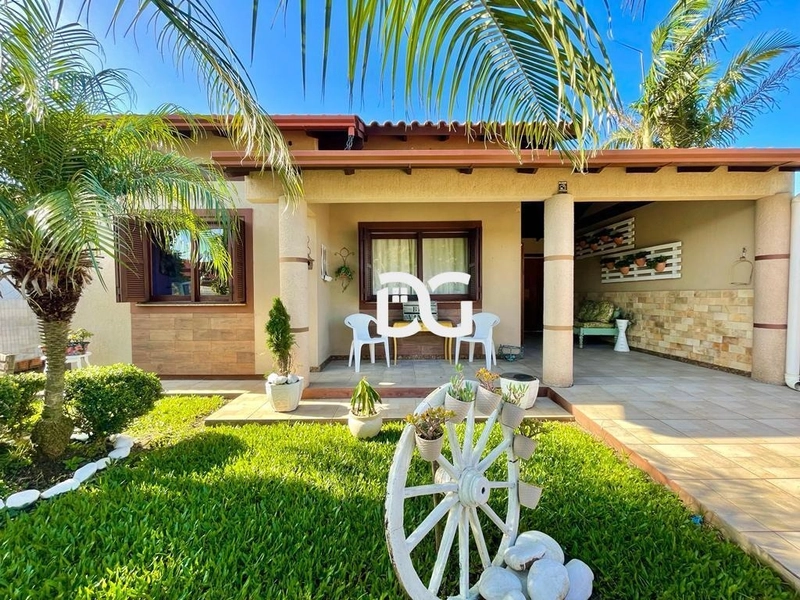 CASA A VENDA PRÓXIMO AO MERCADO STOK EM TRAMANDAÍ: 1ª foto da galeria de imagens do imóvel