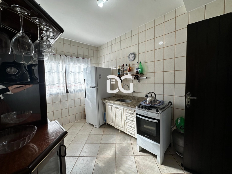 Lindo sobrado mobiliado, composto por 3 dormitórios a 1 quadra do mar: 11ª foto da galeria de imagens do imóvel