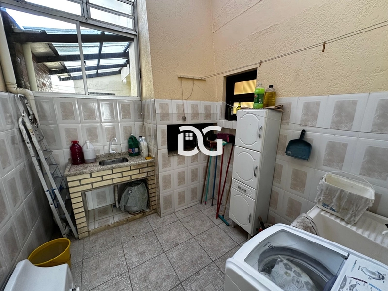 Lindo sobrado mobiliado, composto por 3 dormitórios a 1 quadra do mar: 13ª foto da galeria de imagens do imóvel