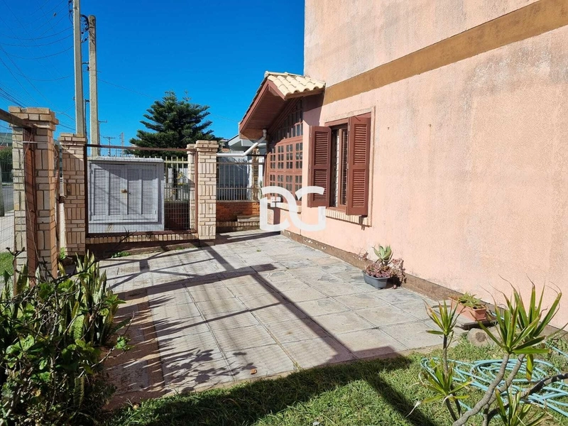 Sobrado composto por 2 dormitórios, sendo 1 suíte: 3ª foto da galeria de imagens do imóvel