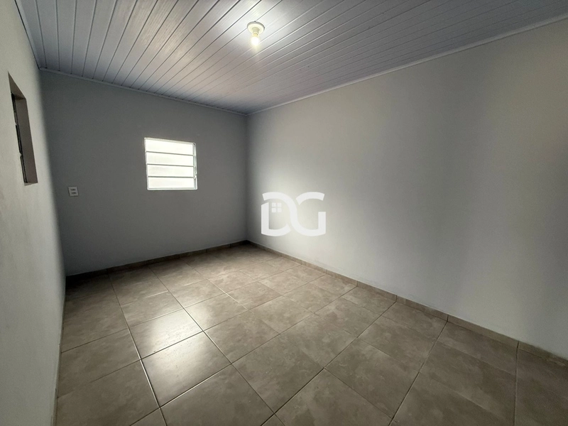 Residência composta por 03 dormitórios, sala de estar e jantar: 11ª foto da galeria de imagens do imóvel