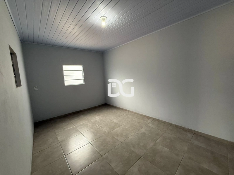 Residência composta por 03 dormitórios, sala de estar e jantar: 12ª foto da galeria de imagens do imóvel