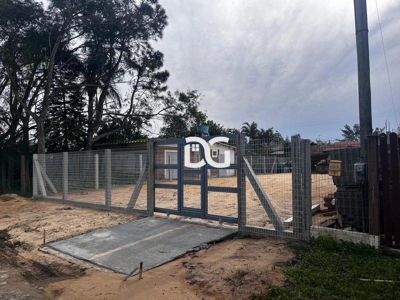 Terreno com dimensões de 12x25 metros, totalizando 300m²: 4ª foto da galeria de imagens do imóvel