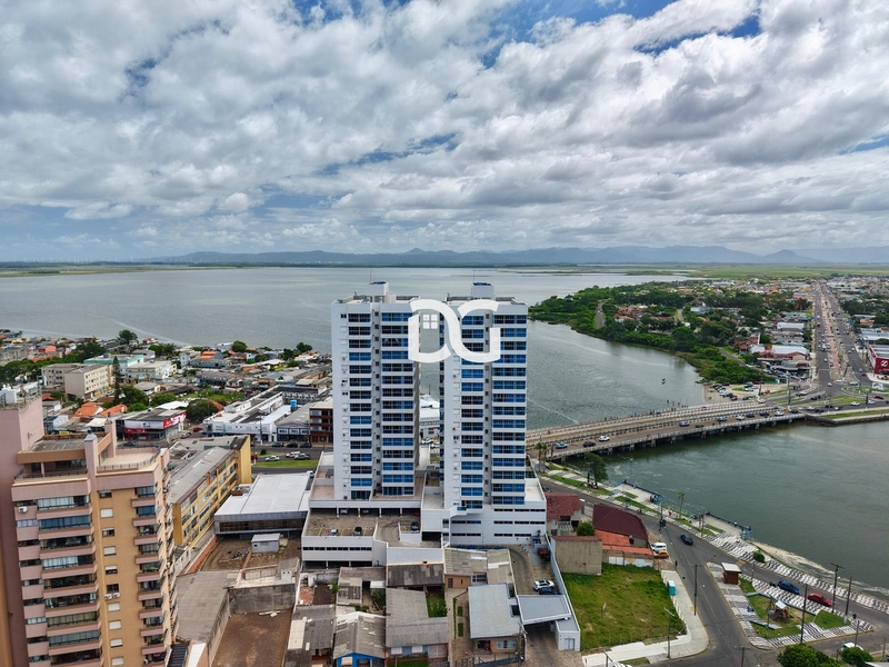 Belíssimo 3 dormitórios com vista para o rio e mar: 3ª foto da galeria de imagens do imóvel