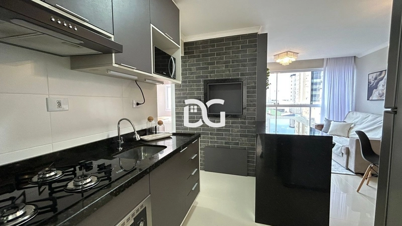 Lindo apartamento mobiliado e decorado a meia quadra do mar: 12ª foto da galeria de imagens do imóvel