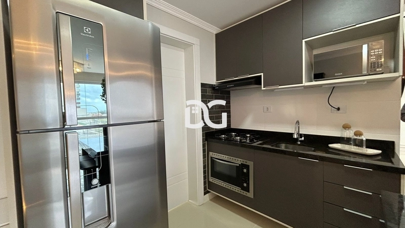 Lindo apartamento mobiliado e decorado a meia quadra do mar: 11ª foto da galeria de imagens do imóvel