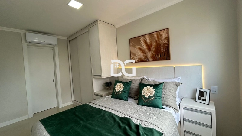 Lindo apartamento mobiliado e decorado a meia quadra do mar: 20ª foto da galeria de imagens do imóvel