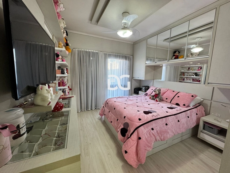 Casa ampla e moderna composta por 2 dormitórios, 1 suíte e closet: 11ª foto da galeria de imagens do imóvel