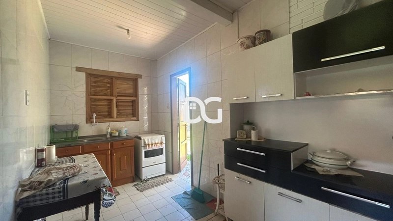 Casa composta por 3 dormitórios, sendo 1 suíte: 6ª foto da galeria de imagens do imóvel