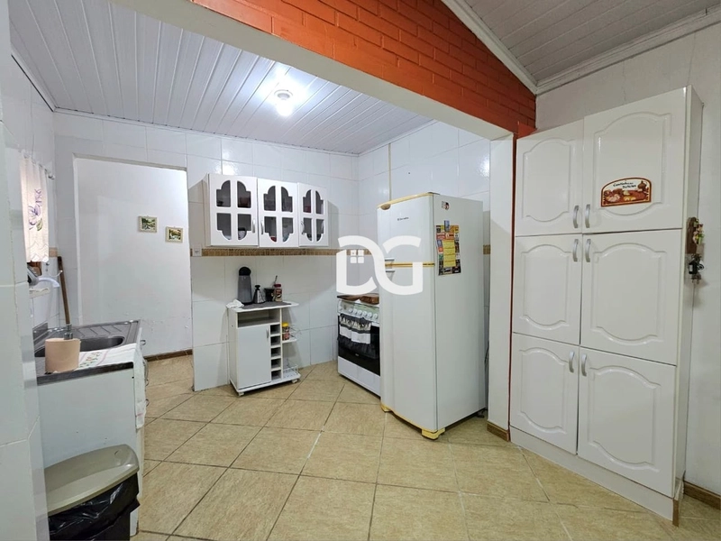 Casa composta de 3 dormitórios: 5ª foto da galeria de imagens do imóvel