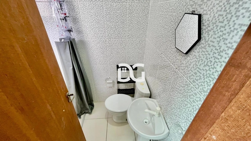 Duplex moderno e bem distribuído, composto por 2 suítes amplas: 15ª foto da galeria de imagens do imóvel