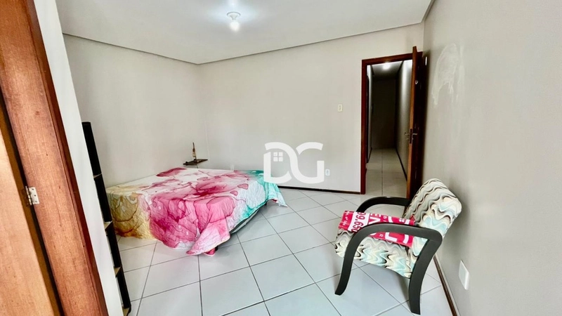 Duplex moderno e bem distribuído, composto por 2 suítes amplas: 8ª foto da galeria de imagens do imóvel