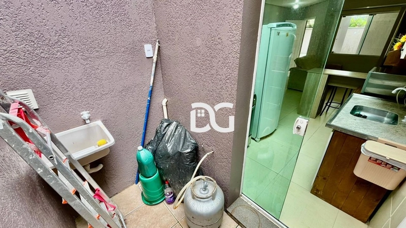 Duplex moderno e bem distribuído, composto por 2 suítes amplas: 6ª foto da galeria de imagens do imóvel