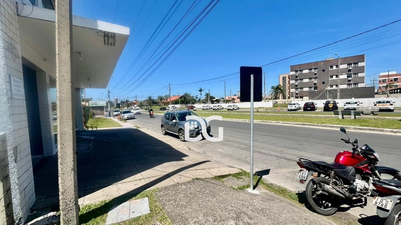 Terreno com dimensões de 11x29,7, localizado na avenida principal: 5ª foto da galeria de imagens do imóvel