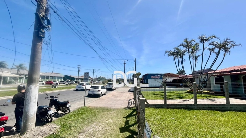 Terreno com dimensões de 11x29,7, localizado na avenida principal: 4ª foto da galeria de imagens do imóvel