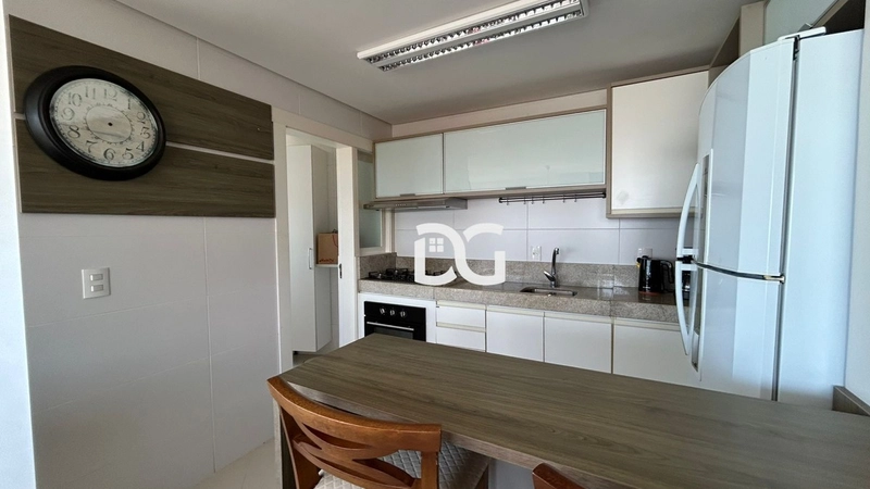 Este incrível apartamento mobiliado de 3 dormitórios sendo 1 suíte: 16ª foto da galeria de imagens do imóvel