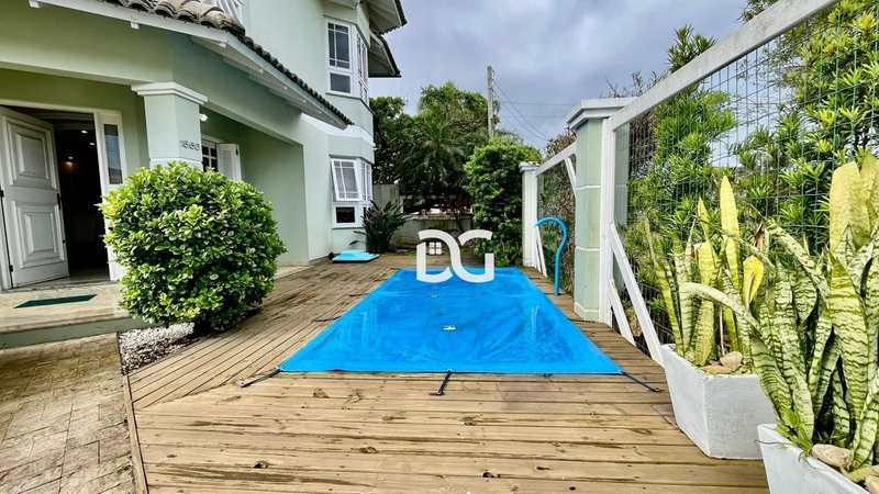 Sobrado amplo e confortável perfeito para quem busca conforto: 2ª foto da galeria de imagens do imóvel