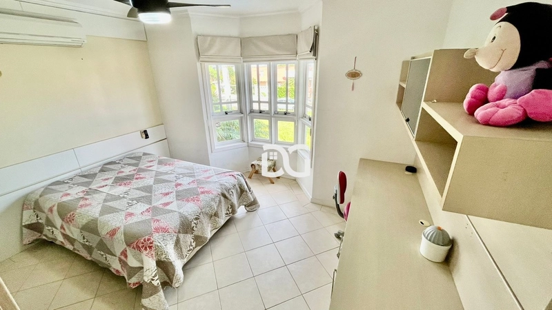 Sobrado amplo e confortável perfeito para quem busca conforto: 14ª foto da galeria de imagens do imóvel