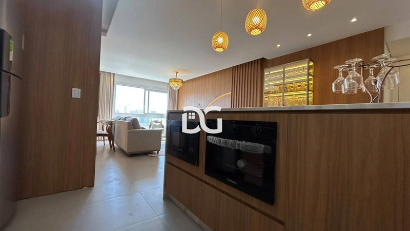 Luxuoso apartamento com vista para o mar: 20ª foto da galeria de imagens do imóvel