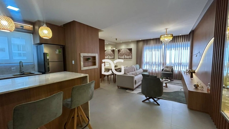 Luxuoso apartamento com vista para o mar