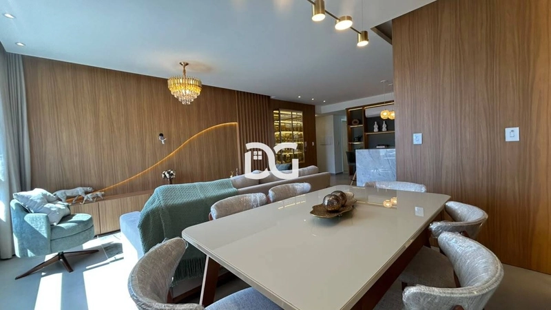 Luxuoso apartamento com vista para o mar: 10ª foto da galeria de imagens do imóvel